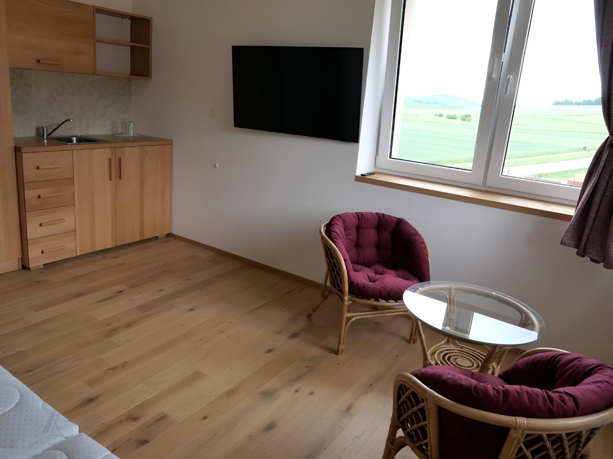 Penzion Renesance Drnovice (Blansko) Exterior foto